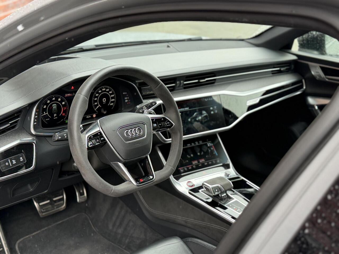 Audi RS6 Avant 600pk TFSI quattro |keramisch|Dynamic ride control|achteras-besturing|Bang&Olufsen|Head-up|RS-dynamic plus|stoelventilatie & verwarming|22"|