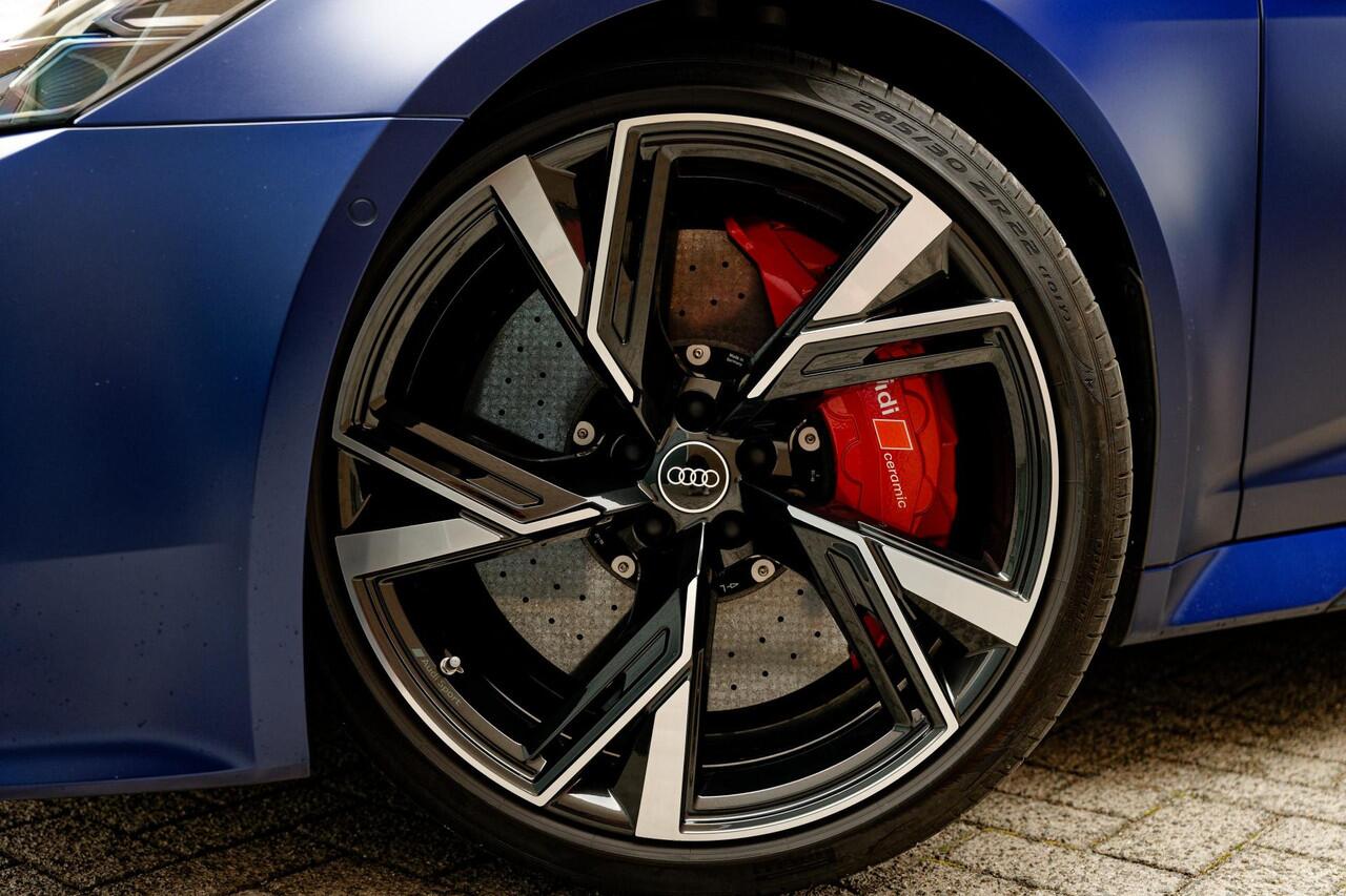 Audi RS6 Avant TFSI quattro Keramasche remmen, kleur Frozen Blue