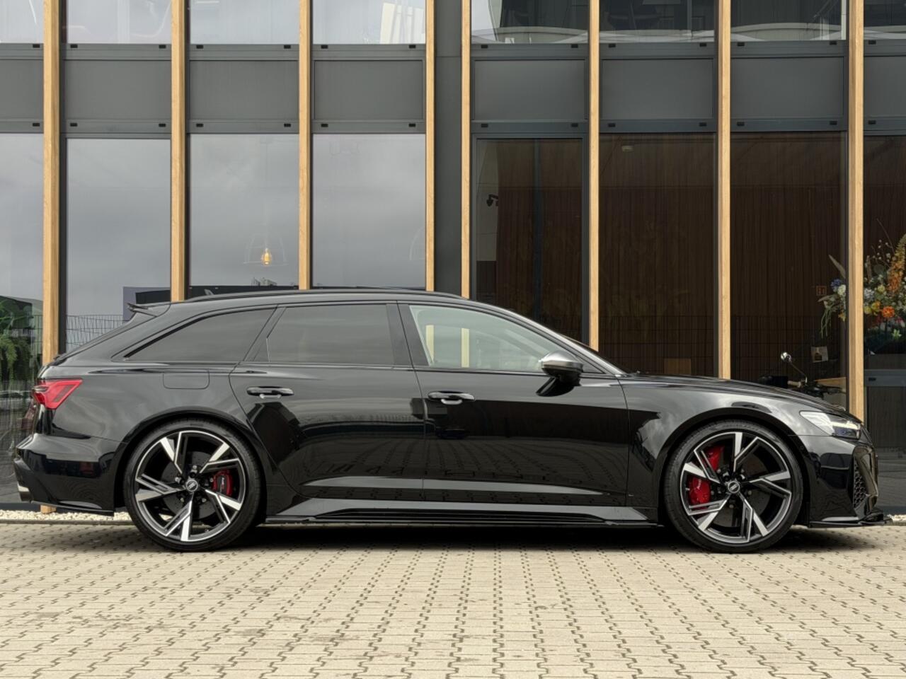Audi RS6 4.0 TFSi quattro | PANO | LASER | CERAMIC | 4-WS | ADAPTIVE | SO