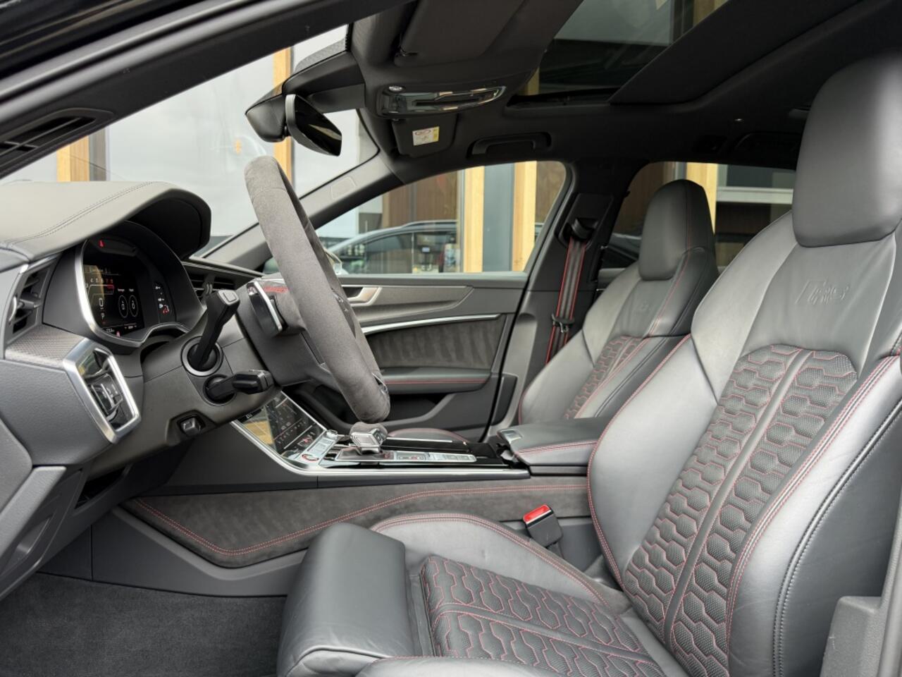 Audi RS6 4.0 TFSi quattro | PANO | LASER | CERAMIC | 4-WS | ADAPTIVE | SO