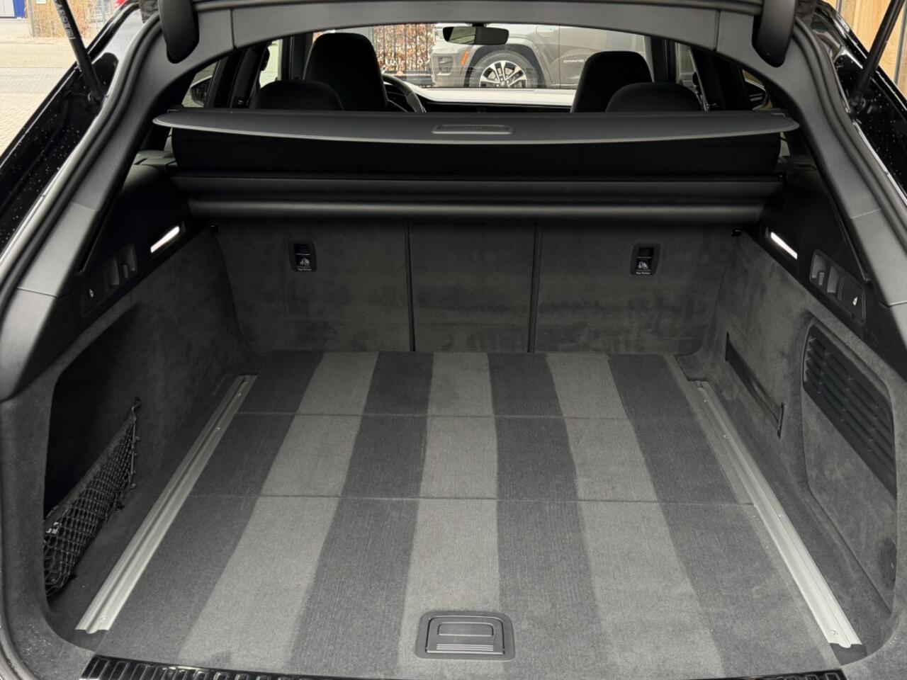 Audi RS6 4.0 TFSi quattro | PANO | LASER | CERAMIC | 4-WS | ADAPTIVE | SO