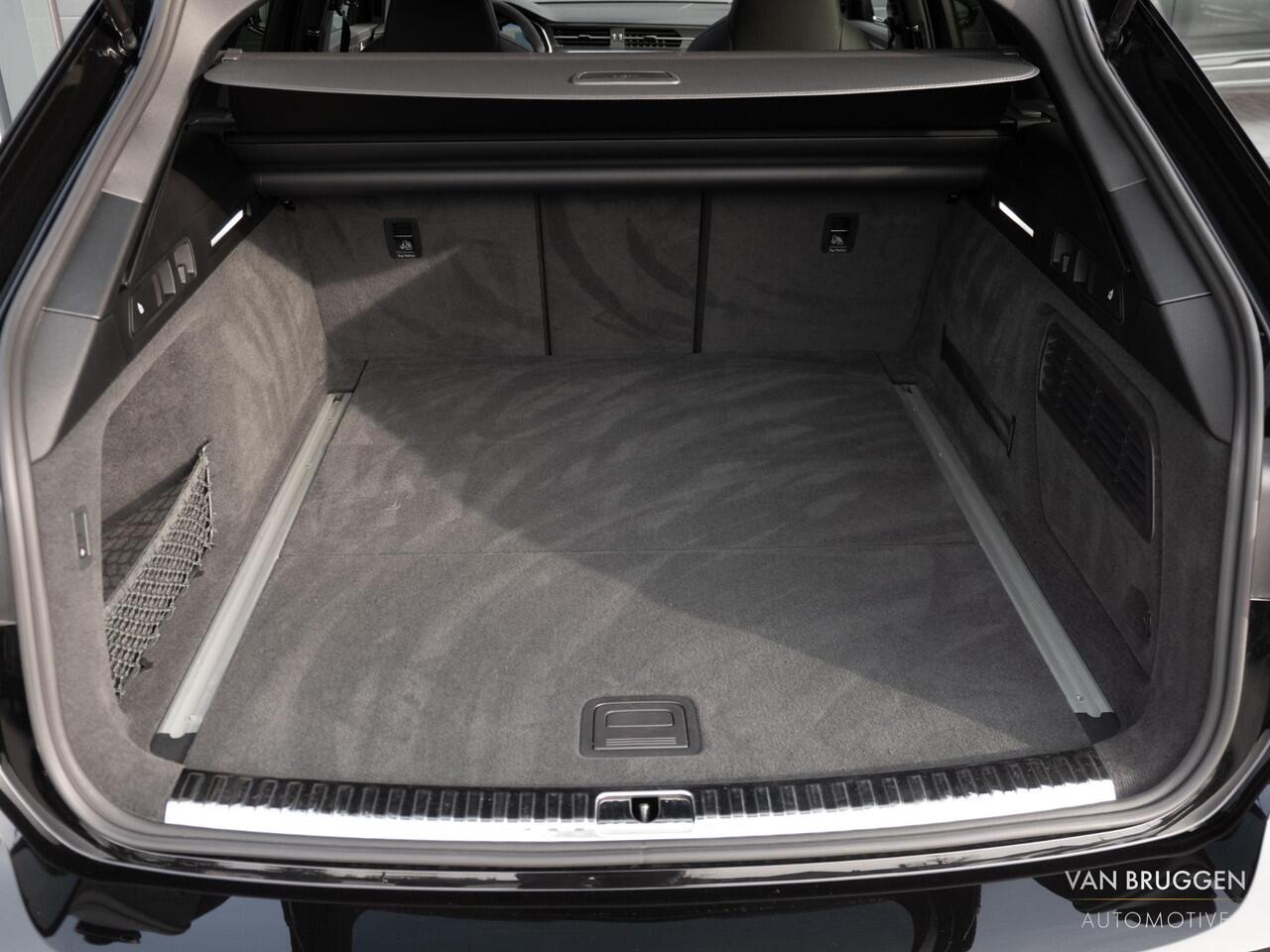 Audi RS6 Avant 4.0 TFSI quattro Pano Carbon Trekhaak Standkachel Luchtvering 22" Laser