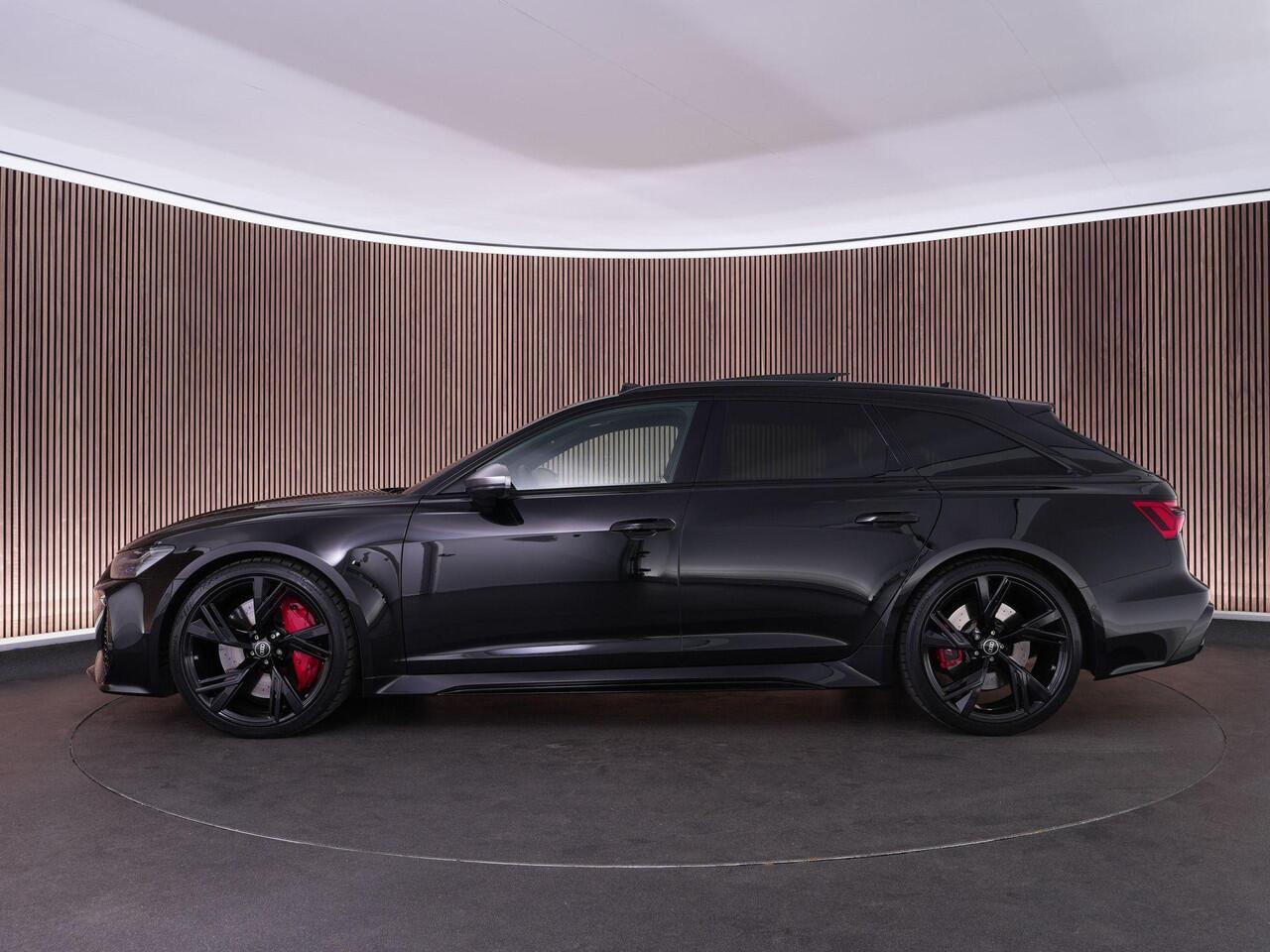 Audi RS6 Avant 600pk 4.0 TFSI quattro |dynamic ride control|achteras besturing|panoramadak|B&O|HUD|360 camera|memory|trekhaak|stoelverwarming & ventilatie|blind spot|Apple Carplay|