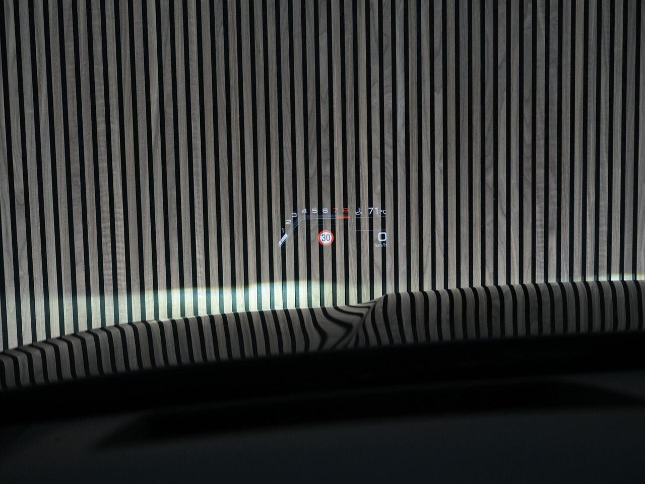 Audi RS6 Avant 600pk 4.0 TFSI quattro |dynamic ride control|achteras besturing|panoramadak|B&O|HUD|360 camera|memory|trekhaak|stoelverwarming & ventilatie|blind spot|Apple Carplay|