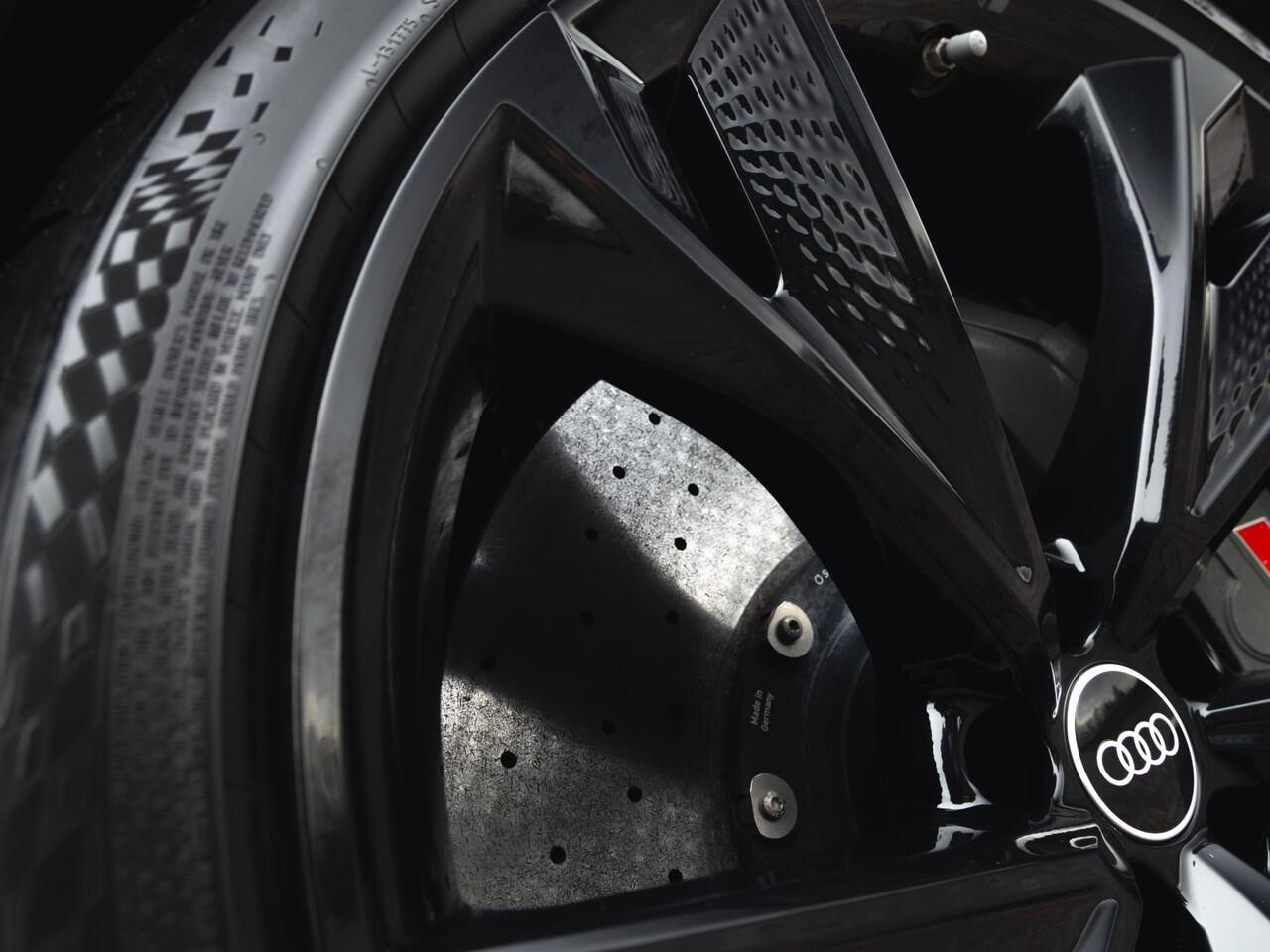 Audi RS6 A6 Avant TFSI quattro|Ceramic|ABT|Eventuri|Dyn+