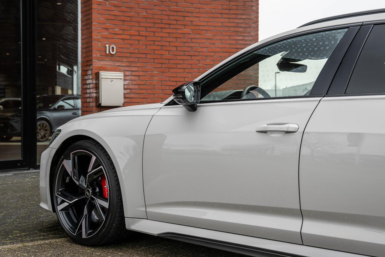 Audi RS6 Avant 4.0 TFSI quattro Kreide RS Dynamic Plus 305km/h