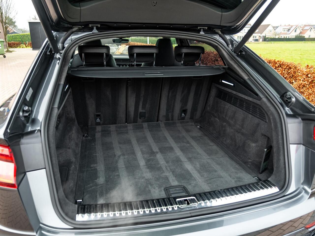 Audi RSQ8 4.0 TFSI quattro 600pk | RS Dynamic+ pack | B&O Advanced Surround | Keramische remmen | Panodak | HUD | Softclose | Massagezetels | Elek Trekhaak | Org NL