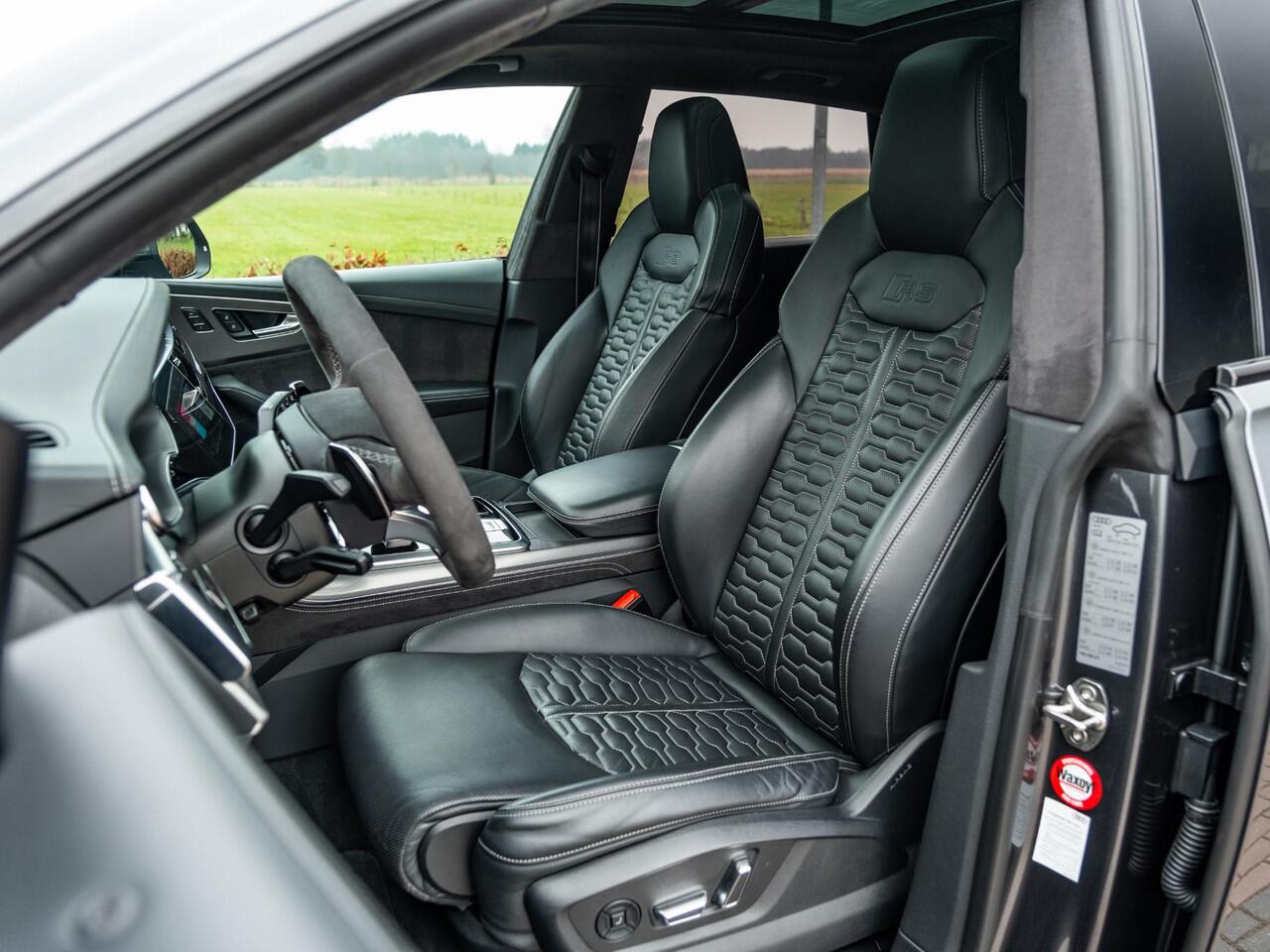 Audi RSQ8 4.0 TFSI quattro 600pk | RS Dynamic+ pack | B&O Advanced Surround | Keramische remmen | Panodak | HUD | Softclose | Massagezetels | Elek Trekhaak | Org NL