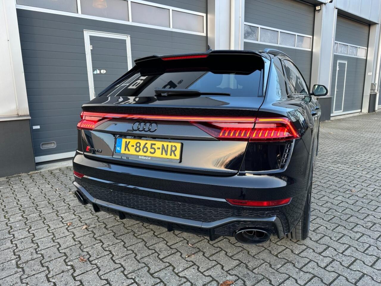 Audi RSQ8 4.0 V8 TFSI 600pk Quattro bj2020 *Pano *Carbon *23inch *BenO *Massage