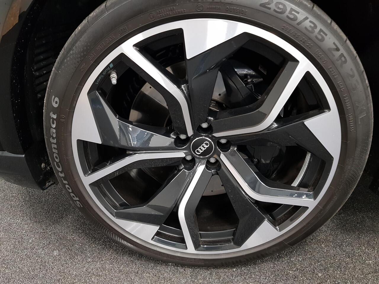 Audi RSQ8 4.0 TFSI RS Q8 Quattro 600pk! Panorama dak Navigatie Electrische achterklep Led Camera Climate Control voor en achter Lichtmetalen Velgen