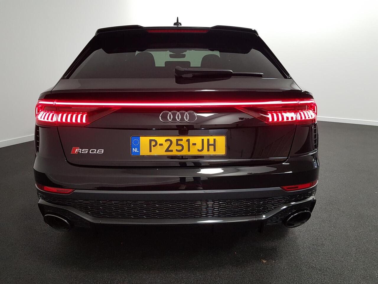 Audi RSQ8 4.0 TFSI RS Q8 Quattro 600pk! Panorama dak Navigatie Electrische achterklep Led Camera Climate Control voor en achter Lichtmetalen Velgen