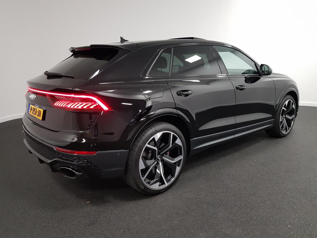 Audi RSQ8 4.0 TFSI RS Q8 Quattro 600pk! Panorama dak Navigatie Electrische achterklep Led Camera Climate Control voor en achter Lichtmetalen Velgen
