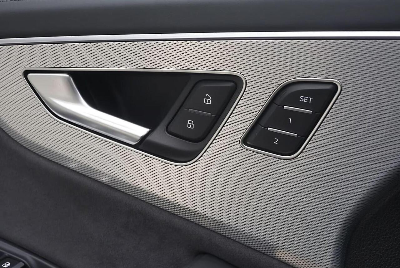 Audi RSQ8 4.0 TFSI quattro