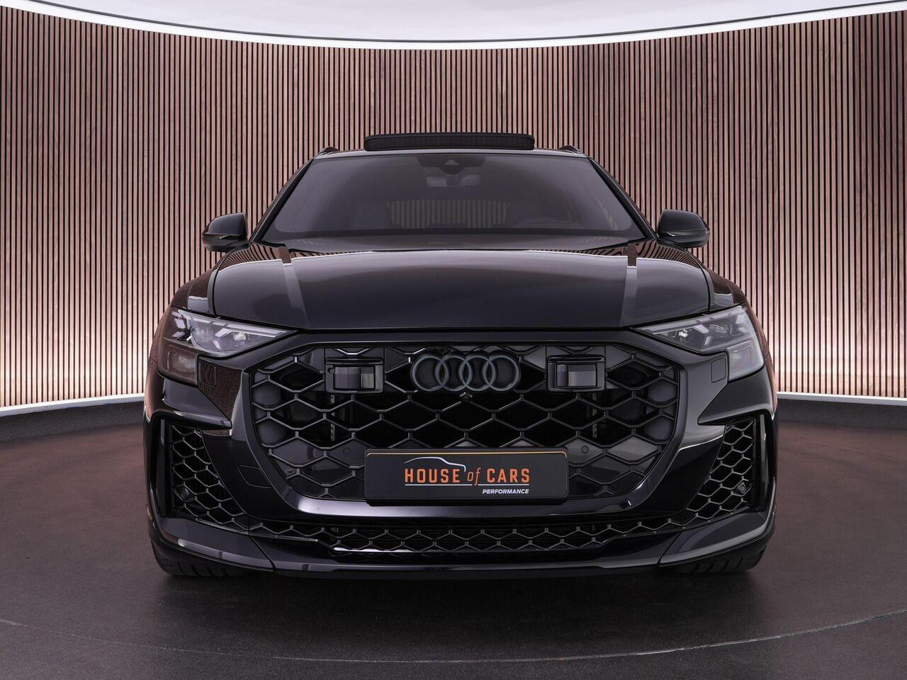 Audi RSQ8 Performance 4.0 640pk TFSI |BTW-auto|B&O advanced|RS-design blauw|pano|massage|soft close|keramisch|HUD|360 camera|matrix LED|carbon interieur|memory|elek. trekhaak|