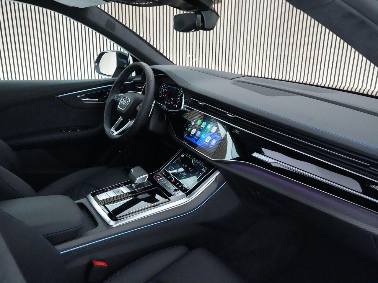 Audi RSQ8 Performance 4.0 640pk TFSI |BTW-auto|B&O advanced|RS-design blauw|pano|massage|soft close|keramisch|HUD|360 camera|matrix LED|carbon interieur|memory|elek. trekhaak|