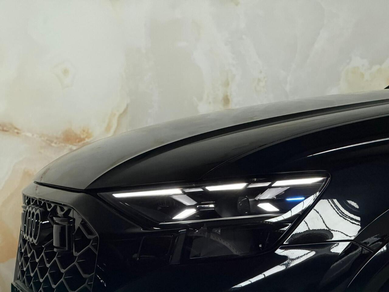 Audi RSQ8 4.0 TFSI Performance / Keramisch / Massage / Alcantara /