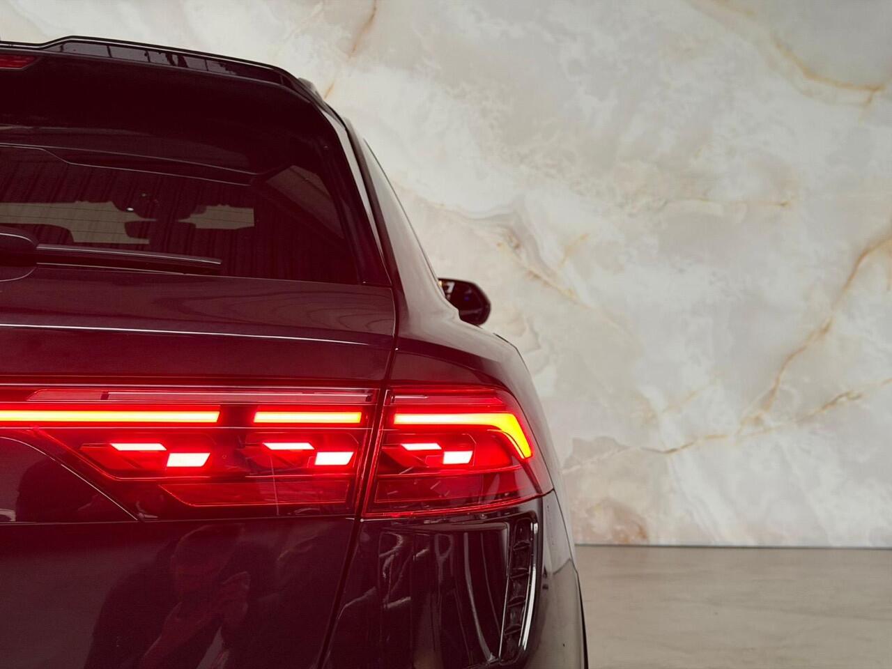 Audi RSQ8 4.0 TFSI Performance / Keramisch / Massage / Alcantara /