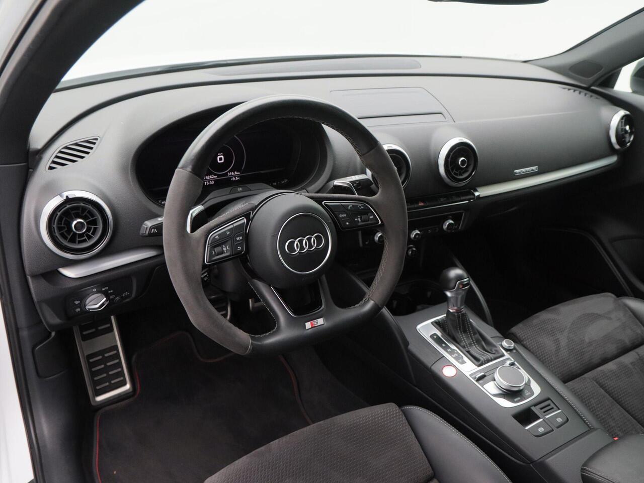 Audi S3 SPORTBACK 2.0 TFSi 301 Pk Automaat quattro | Stoelverwarming | Bang & Olfusen | Adaptive Cruise | Virtual Cockpit | Camera | 18 Inch | 74.527 Km !!