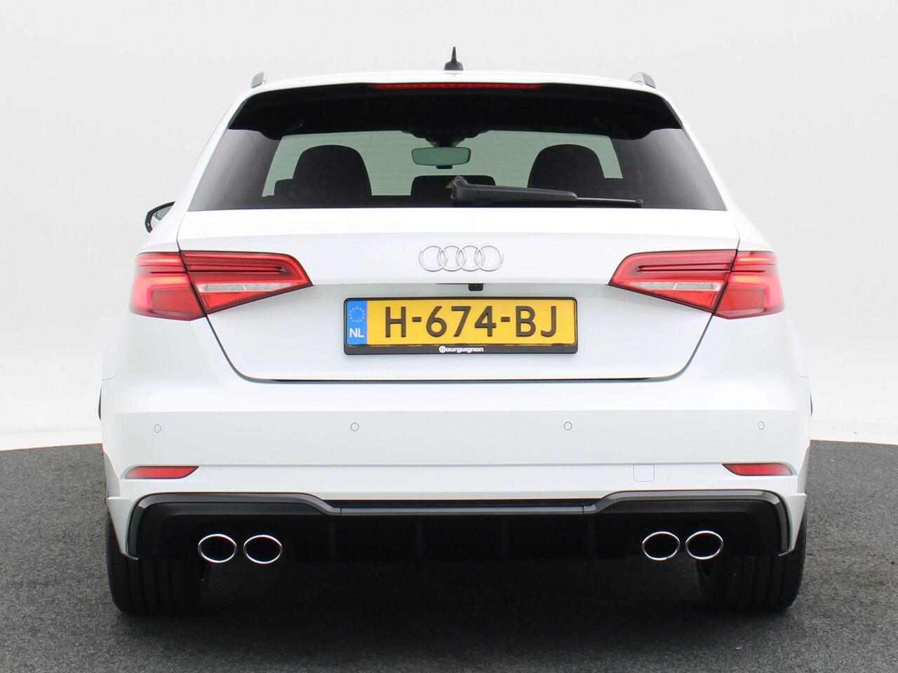 Audi S3 SPORTBACK 2.0 TFSi 301 Pk Automaat quattro | Stoelverwarming | Bang & Olfusen | Adaptive Cruise | Virtual Cockpit | Camera | 18 Inch | 74.527 Km !!