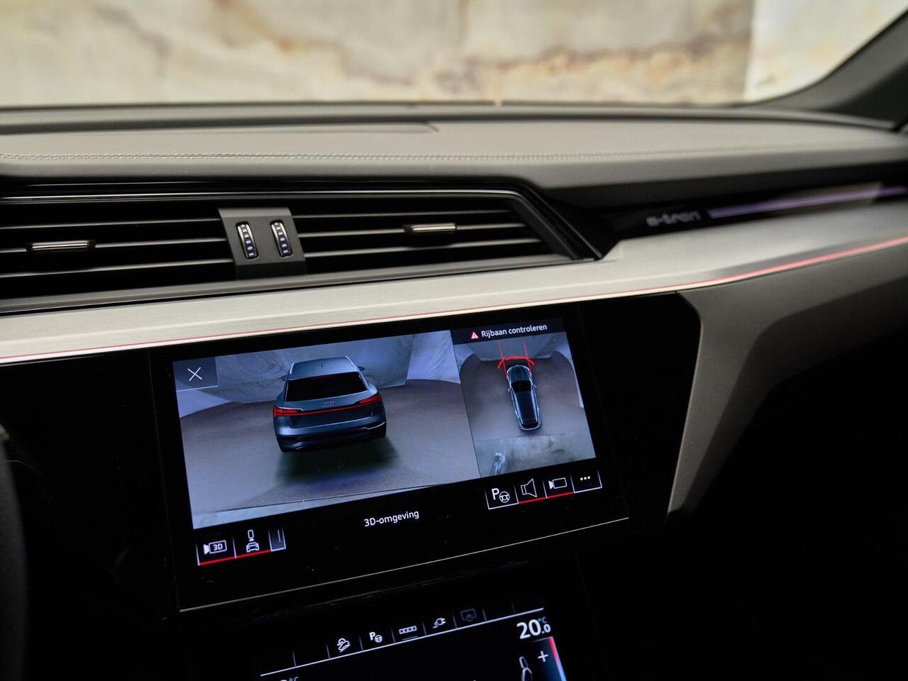 Audi SQ8 e-tron Quattro, NL-auto, 1e eig., pano, 23", luchtv., S Sportstoelen, B&O, matrix-LED, memory, 360 camera, leder, keyless, ACC, privacy