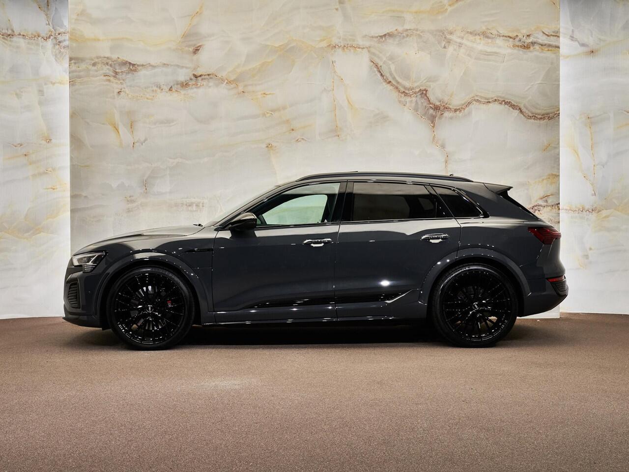 Audi SQ8 e-tron Quattro, NL-auto, 1e eig., pano, 23", luchtv., S Sportstoelen, B&O, matrix-LED, memory, 360 camera, leder, keyless, ACC, privacy