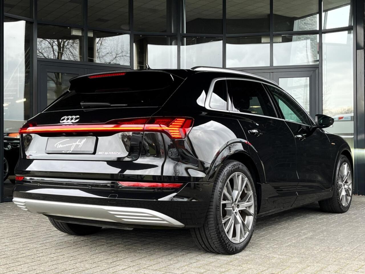 Audi e-tron 50 QUATTRO L.E. PLUS - ORG. NL. - PANO - LEDER - 20 INCH - SoH 91,3