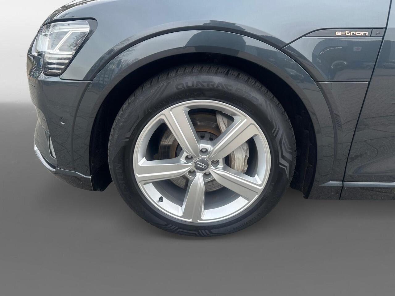 Audi e-tron e-tron 50 quattro Launch edition 71 kWh | 20 inch | Navigatie | Elec stoelen | PDC v+a | Cruise | Climate | LED | Elec Stoelen |