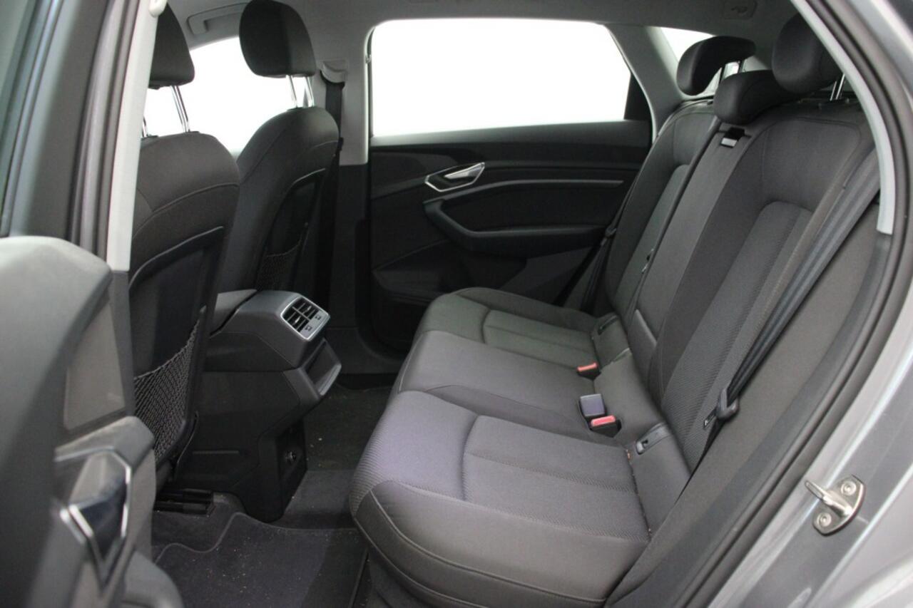 Audi e-tron 50 quattro Business edition 71 kWh - Carplay, Navi, Camera, Cruise, Clima, Momory