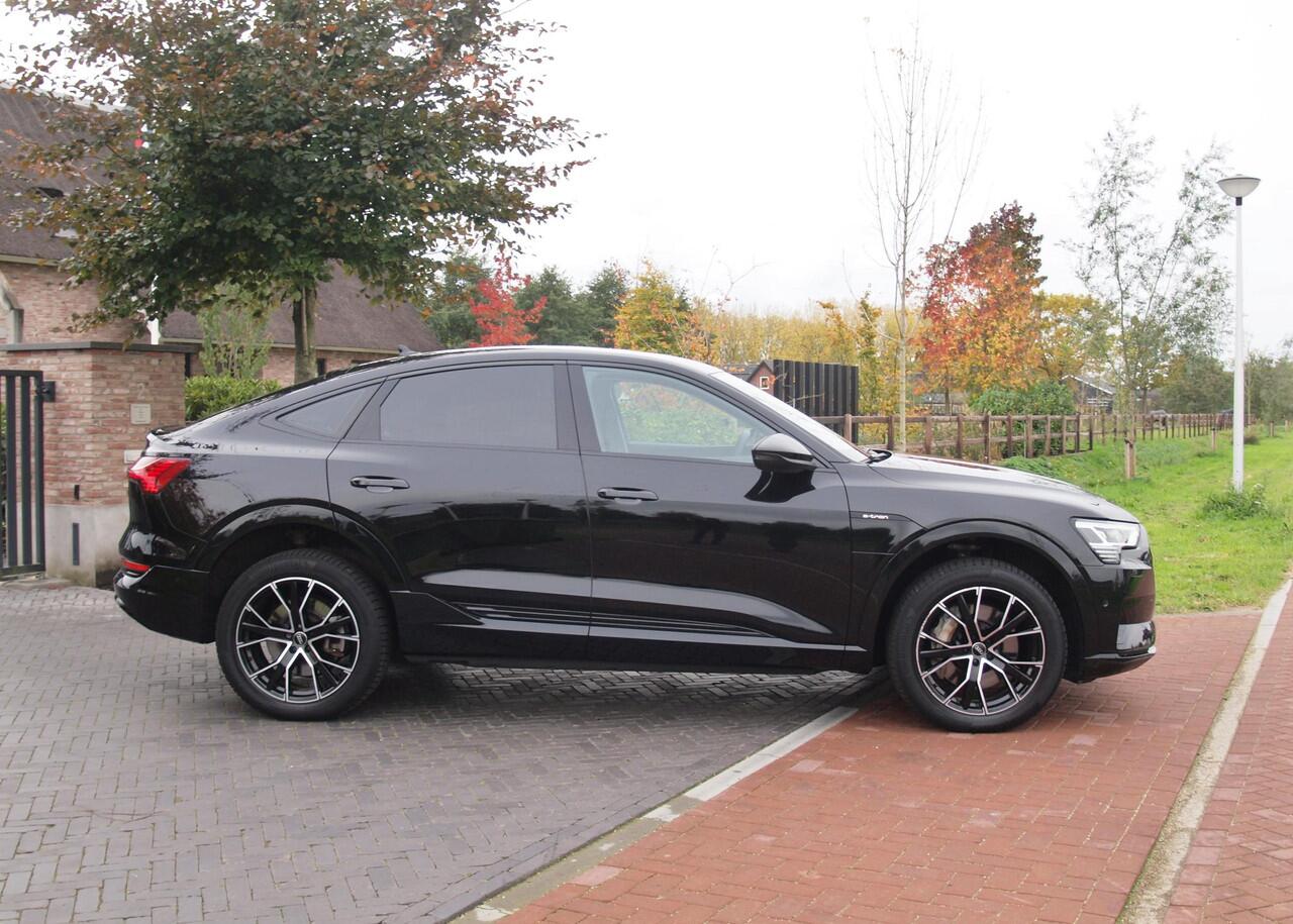 Audi e-tron Sportback 55 quattro edition 95 kWh | SOH 92% | DAB | Black Optic | Parkeersensoren | NL-Auto |