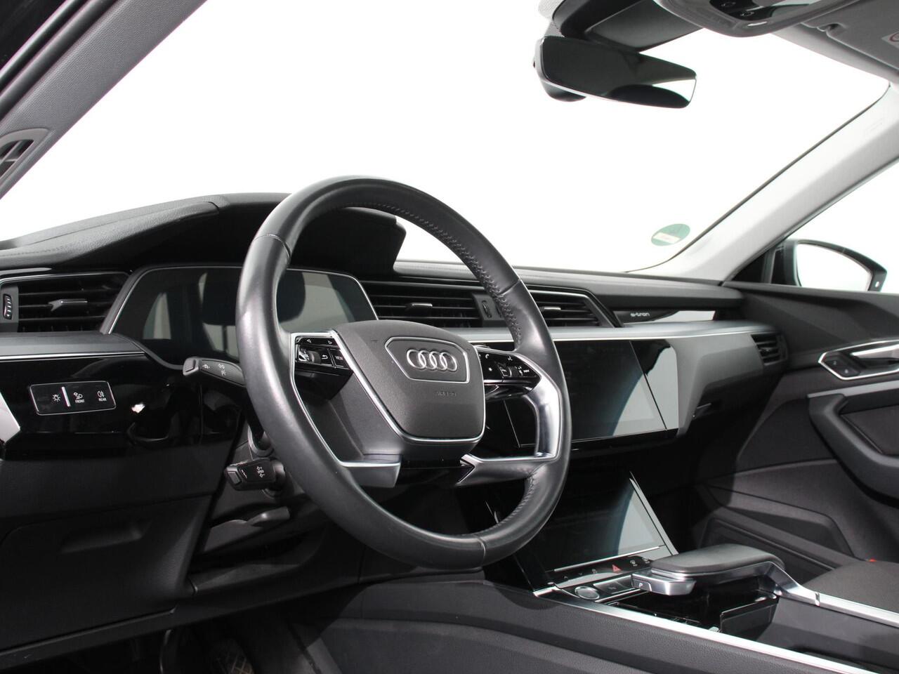 Audi e-tron 50 Quattro Launch edition | Navigatie | Luchtvering | Climate Control | Parkeer Sensoren | Lichtmetalen velgen | Cruise control | Digitale Cockpit | Electrisch bedienbare achterklep