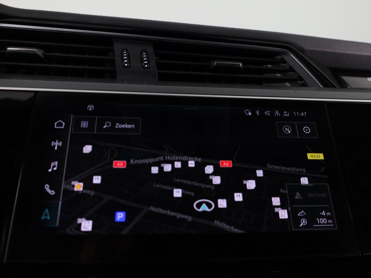 Audi e-tron 50 quattro edition 71 kWh 313 pk | SoH 99% | Navigatie | Trekhaak (afneembaar) | Parkeersensoren | Luchtvering |