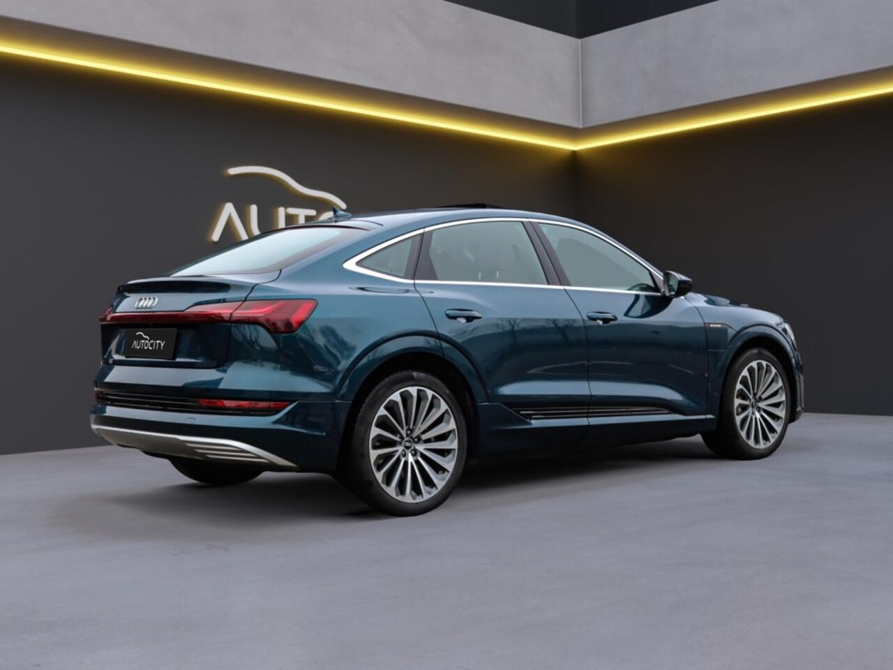 Audi e-tron Sportback 55 quattro 95kWh 408pk advanced Pano l Leder l Trekhaak l VOL OP