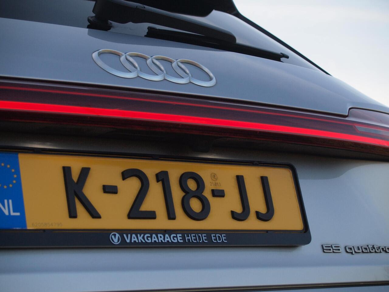 Audi e-tron 55 quattro Business edition Plus 95 kWh | SOH 96% | Panoramadak | Camera | Apple Carplay | Cruise Control |