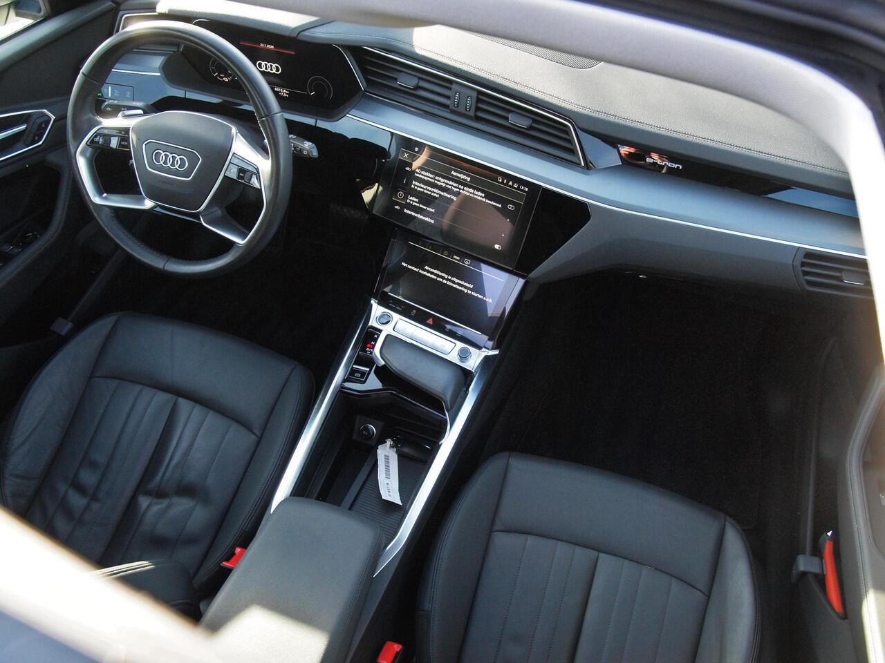 Audi e-tron 55 quattro Business edition Plus 95 kWh | SOH 96% | Panoramadak | Camera | Apple Carplay | Cruise Control |