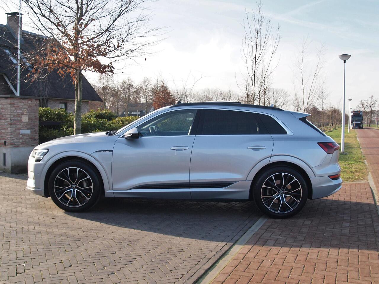 Audi e-tron 55 quattro Business edition Plus 95 kWh | SOH 96% | Panoramadak | Camera | Apple Carplay | Cruise Control |