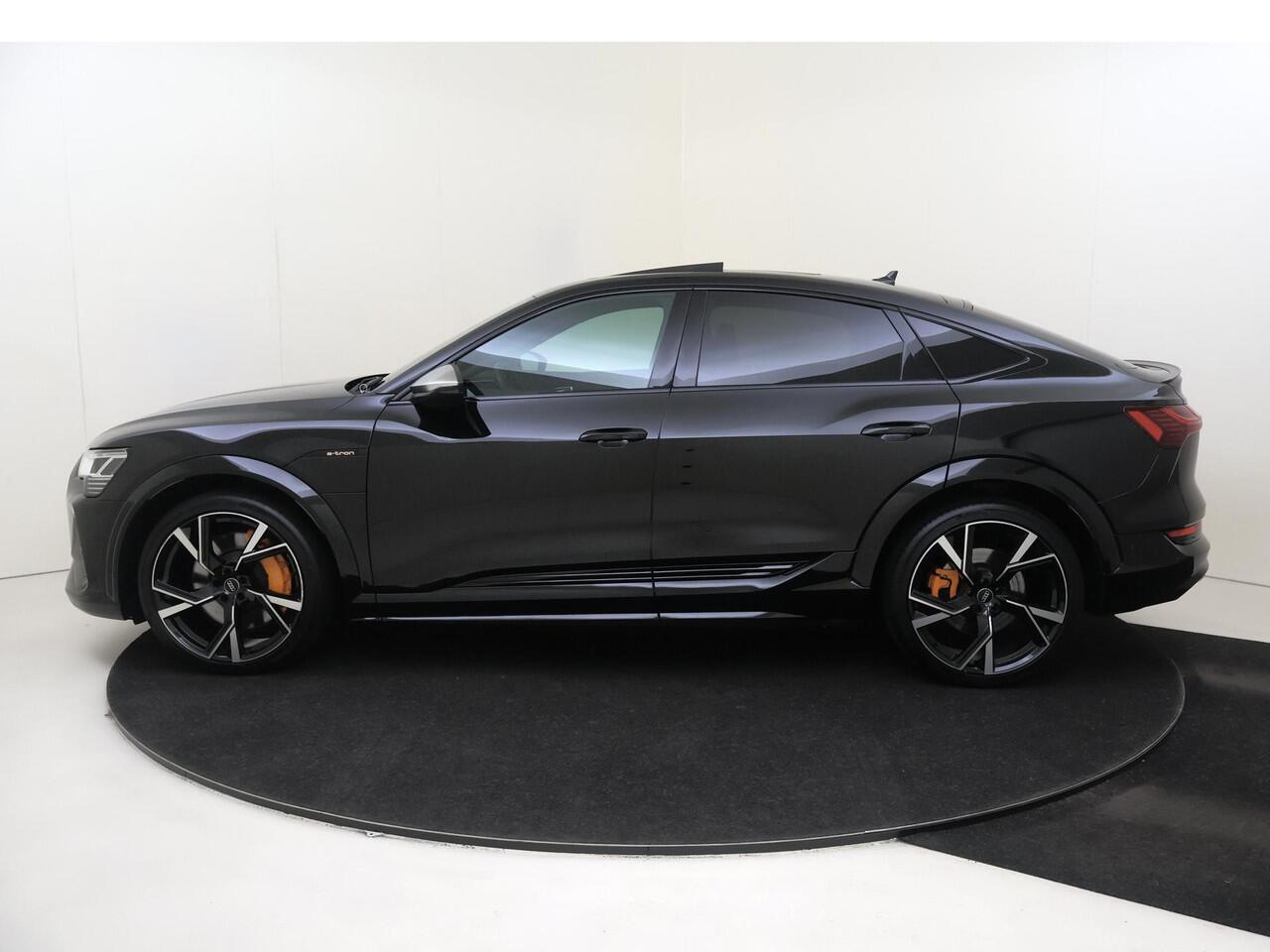 Audi e-tron Sportback S quattro 95 kWh | Panoramadak | Luchtvering | Leder bekleding 'Valcona' | Bang & Olufsen | 360 camera | LED matrix verlichting | Adaptieve cruise control |