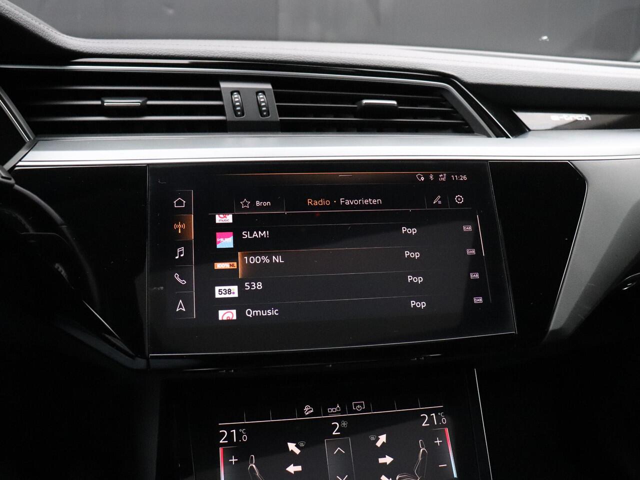 Audi e-tron 50 quattro Business edition Plus 71 kWh | LEDER | SOH 93% | PANO | MEMORY | CAMERA | APPLE CARPLAY | STOELVERW. |