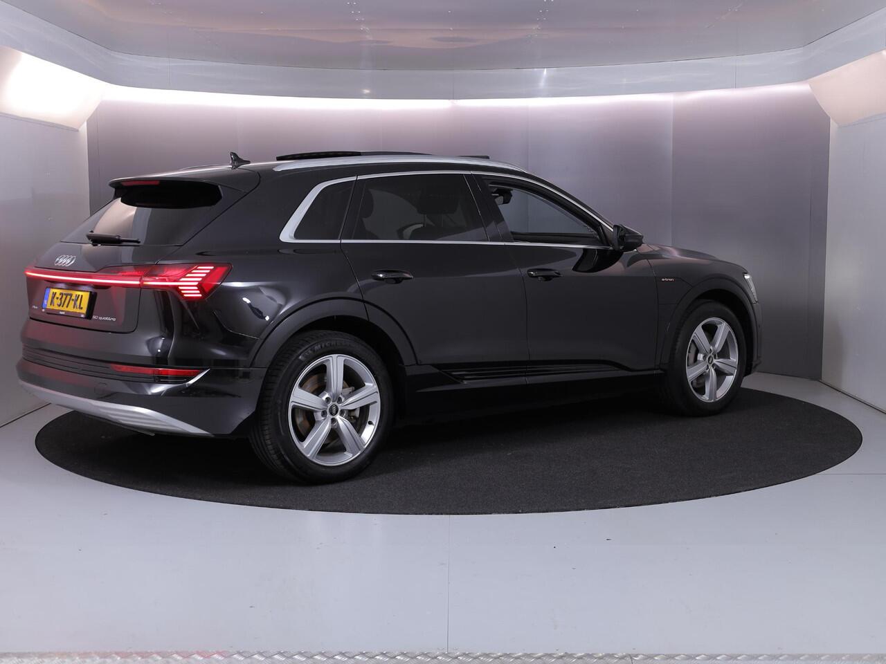 Audi e-tron 50 quattro Business edition Plus 71 kWh 313pk | SOH 93% | Leder | Panorama dak | Navigatie | 20" LM velgen