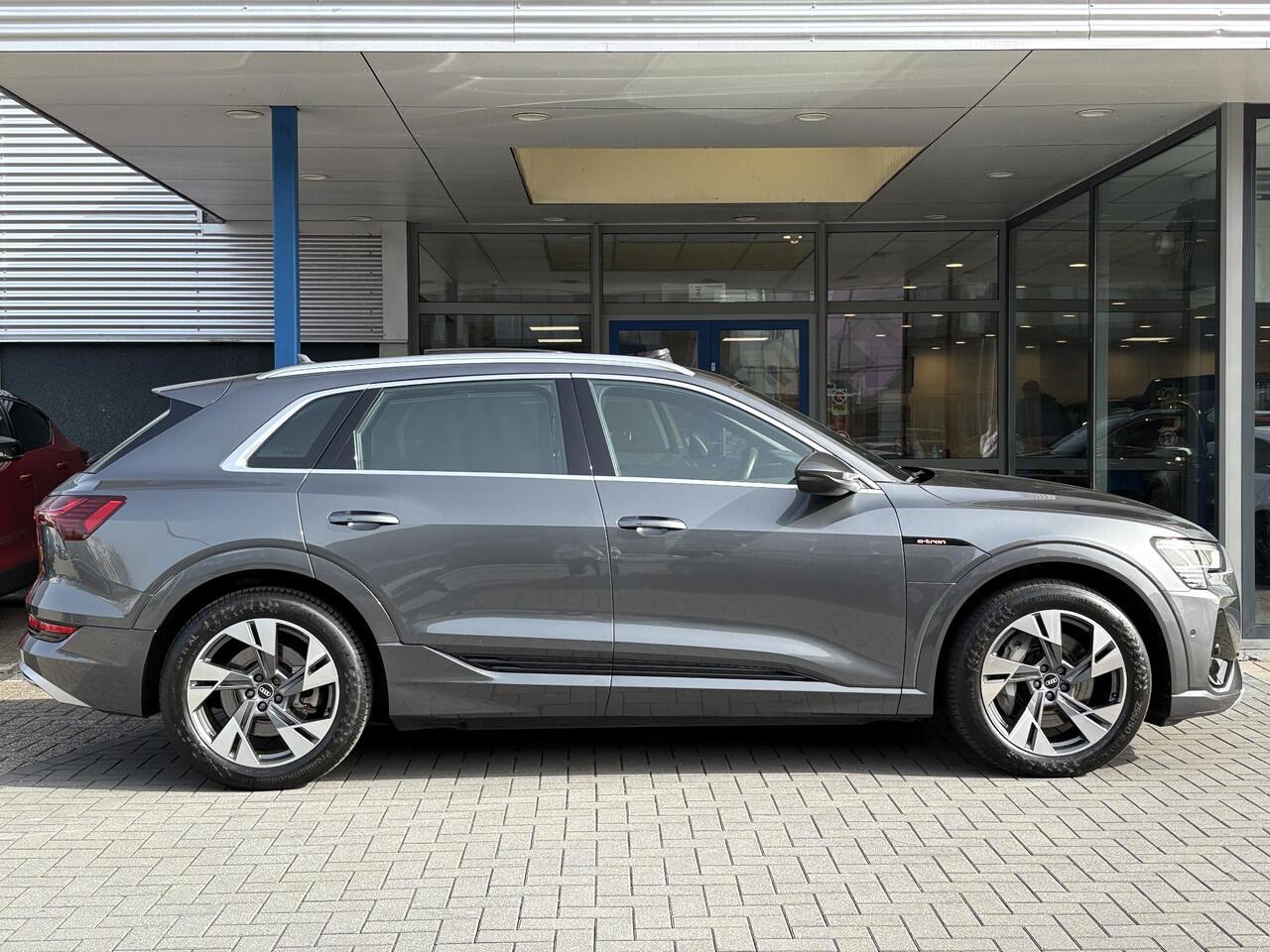 Audi e-tron 55 quattro S edition 95 kWh | Panoramadak | Stoelverwarming | Luchtvering | Memory Seats | ACC | B&O |