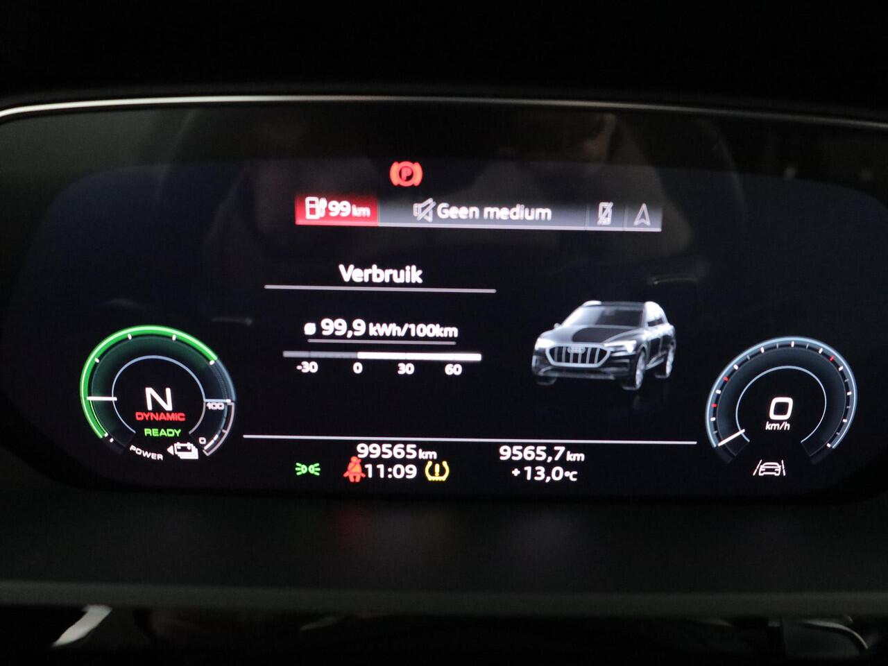 Audi e-tron 55 quattro Business edition 95 kWh 408pk | Elektrische verstelbare voorstoelen | Trekhaak| 21 inch lichtmetalen velgen |