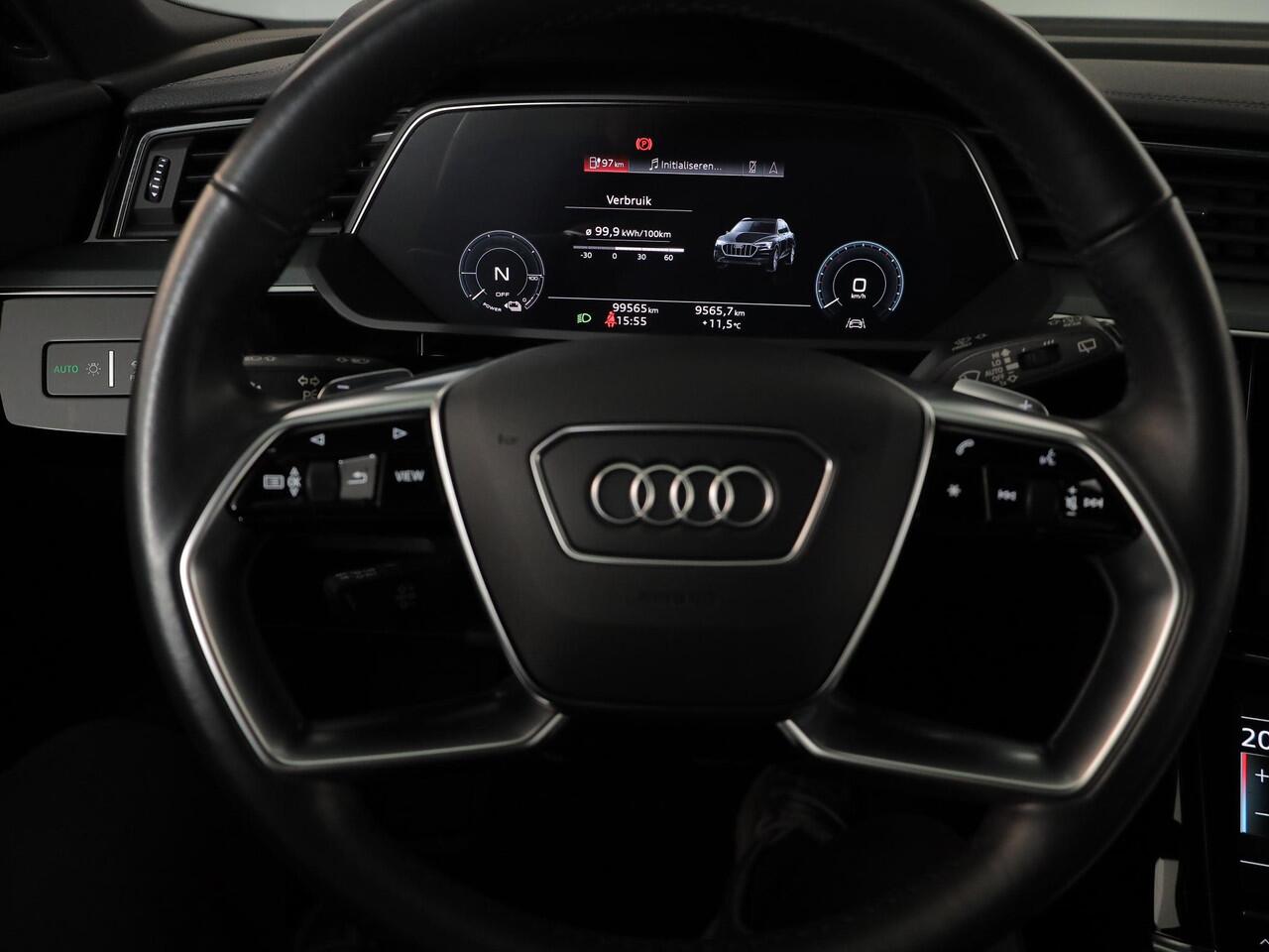 Audi e-tron 55 quattro Business edition 95 kWh 408pk | Elektrische verstelbare voorstoelen | Trekhaak| 21 inch lichtmetalen velgen |