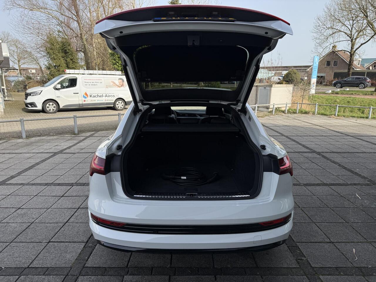 Audi e-tron Sportback Aut. 55 Quattro Sport Edition 95kWh | SoH 93% | Navi | LED | Stoel Verwarming |