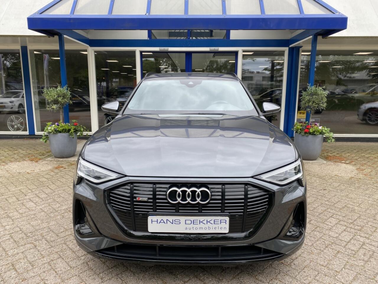 Audi e-tron 55 quattro S ed 95