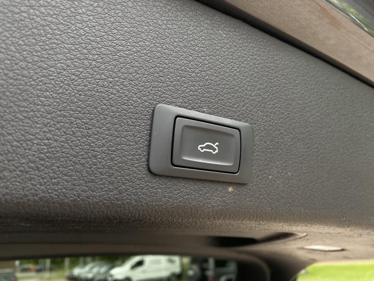 Audi e-tron 55 quattro S ed 95