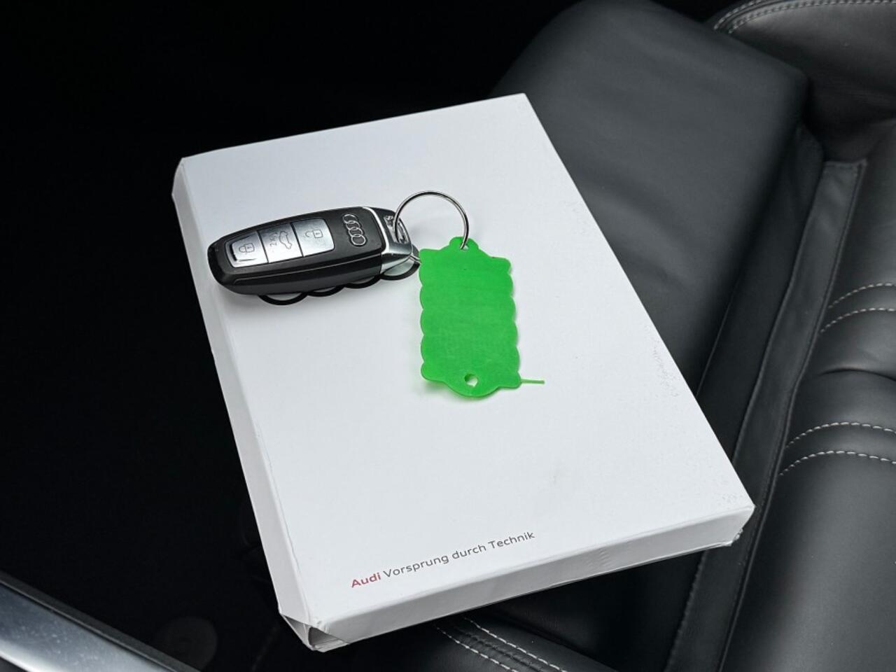 Audi e-tron 55 quattro S-line 95 kWh|PANO|LEER|BLACK|