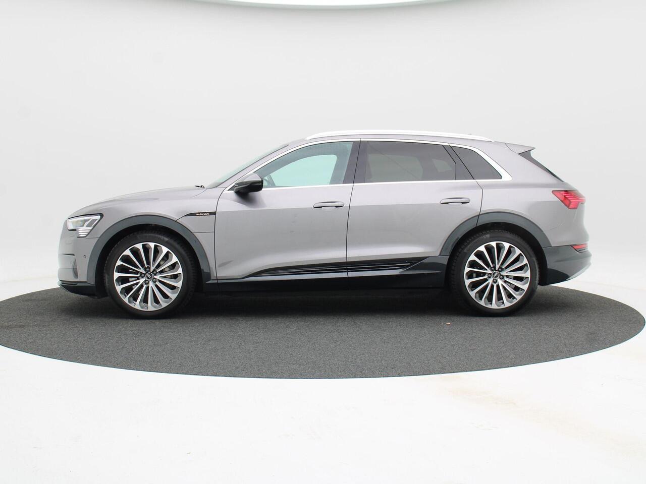 Audi e-tron 55 quattro Business edition Plus 95 kWh 409 Pk | Afneembare Trekhaak | Head-Up Display | Stoelverwarming voor & achter | 4-Zone Airco | 21 Inch