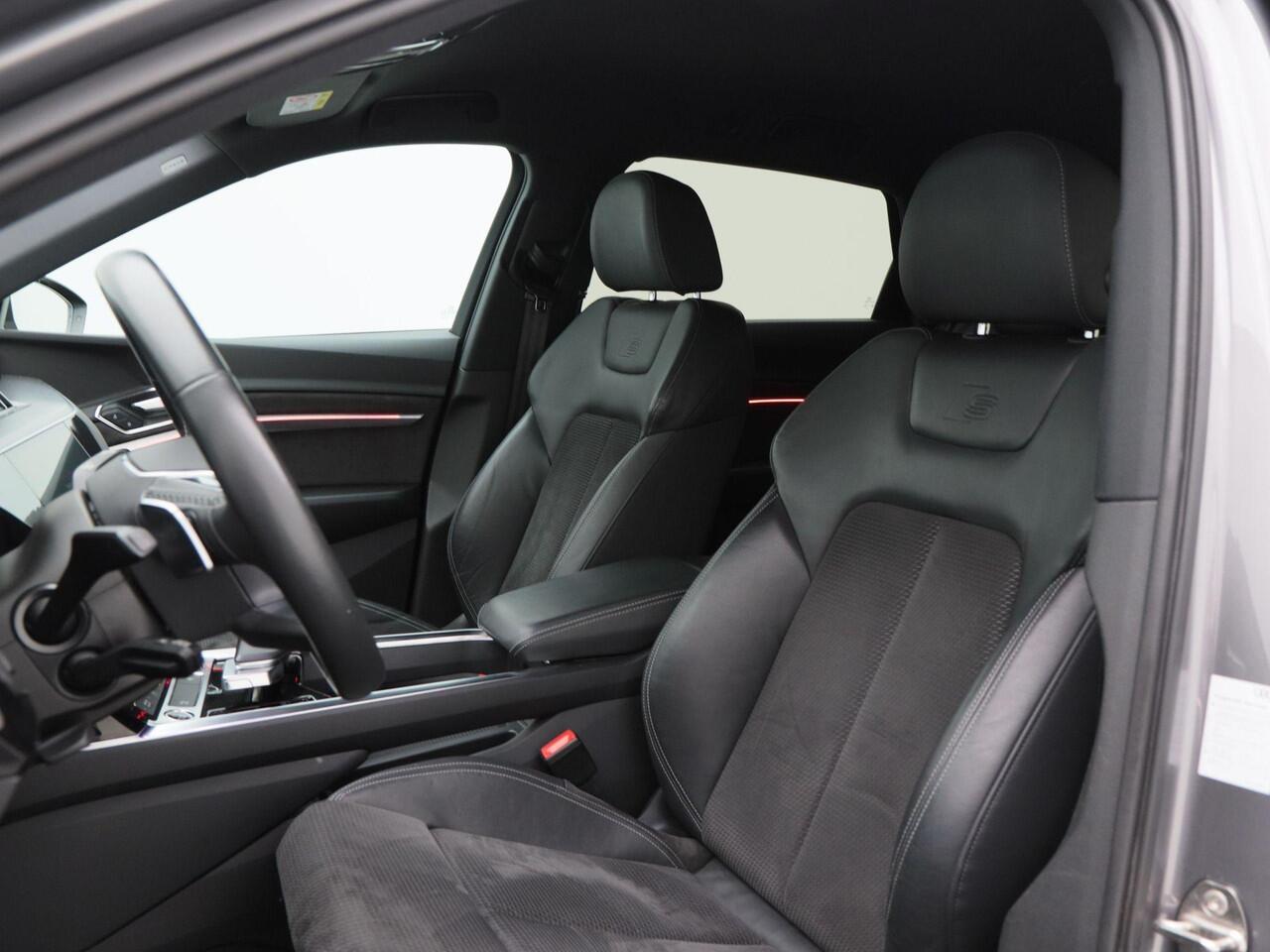 Audi e-tron 55 quattro Business edition Plus 95 kWh 409 Pk | Afneembare Trekhaak | Head-Up Display | Stoelverwarming voor & achter | 4-Zone Airco | 21 Inch