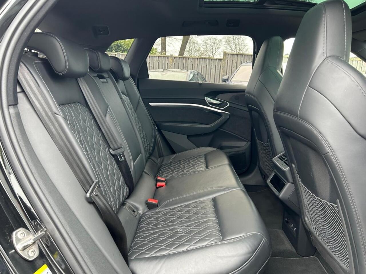 Audi e-tron S QUATTRO 95 KWH, Xenon, Pano, 360 Camera, Luxe Leder