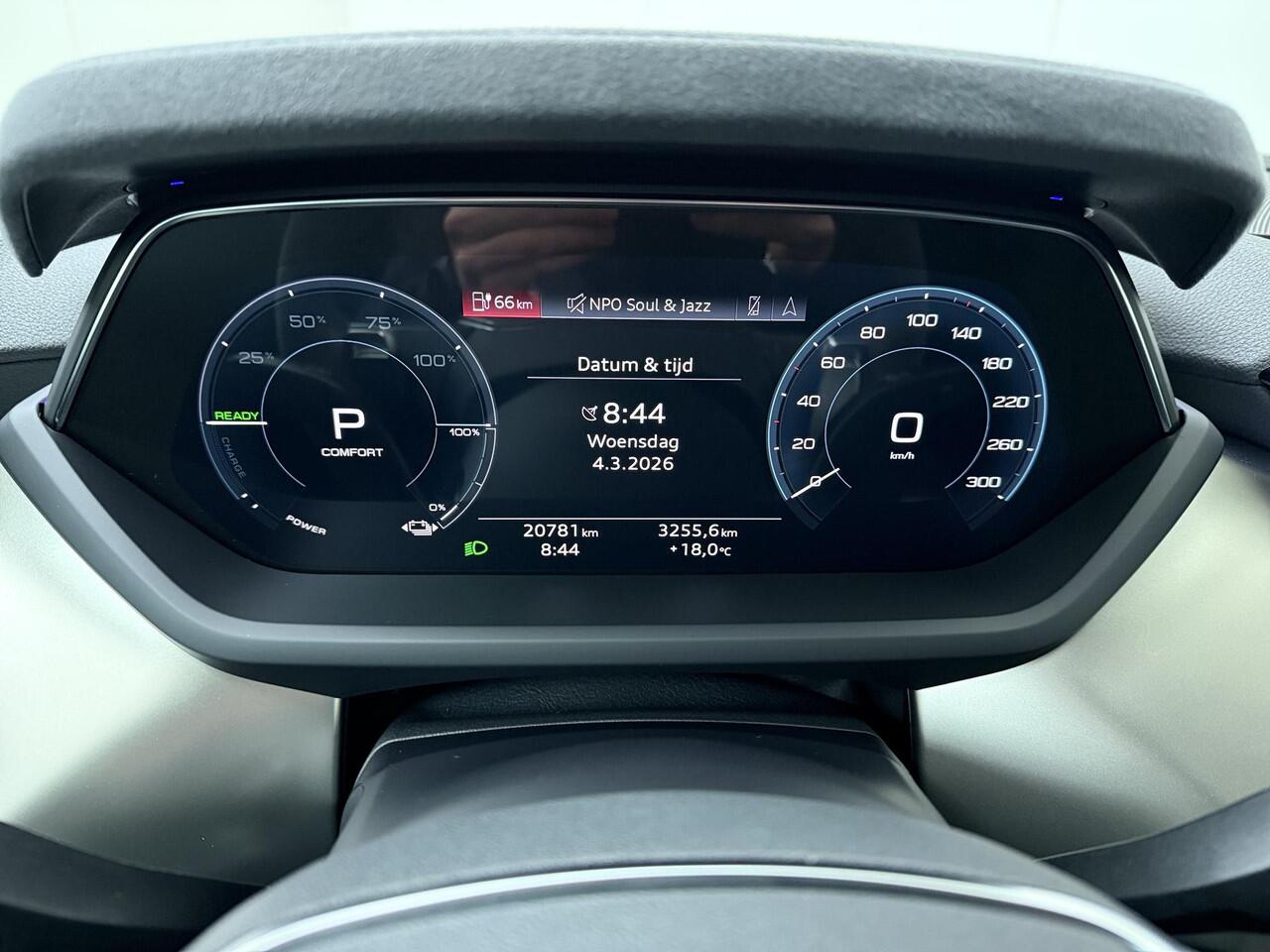 Audi e-tron GT RS 93 kWh | 598 PK | Panoramadak | Top view 360° camera | 21" LM velgen | Luchtvering | Voorstoelen verwarmd | Sportstoelen |