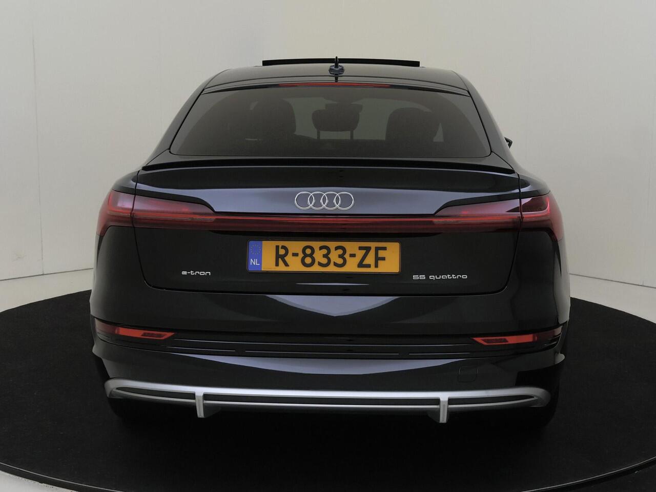 Audi e-tron Sportback 55 quattro S edition 95 kWh | Panoramadak | Bang & Olufsen | Parkeerasisstent | Stoelverwarming | Sfeerverlichting | Adaptieve cruise control | Elektrisch verstelbare voorstoelen |